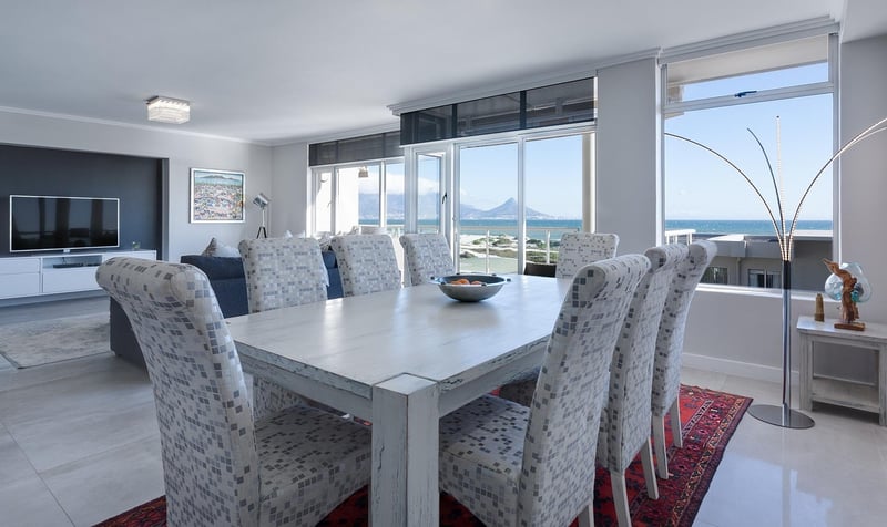 Family Dining